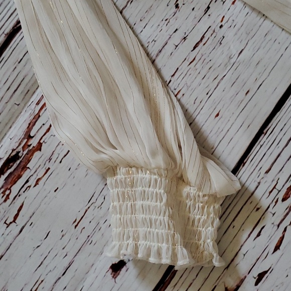 🎉 HOST PICK 🎉🆕️ INDIGO ROSE WOMEN'S CREAM LONG SLEEVE BLOUSE - Picture 3 of 7